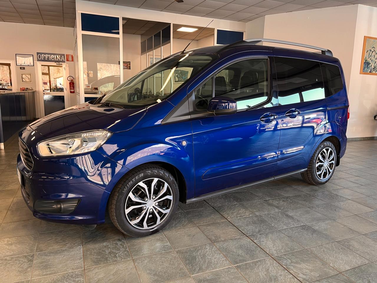 Ford Tourneo Courier 1.0 EcoBoost 100 CV Titanium