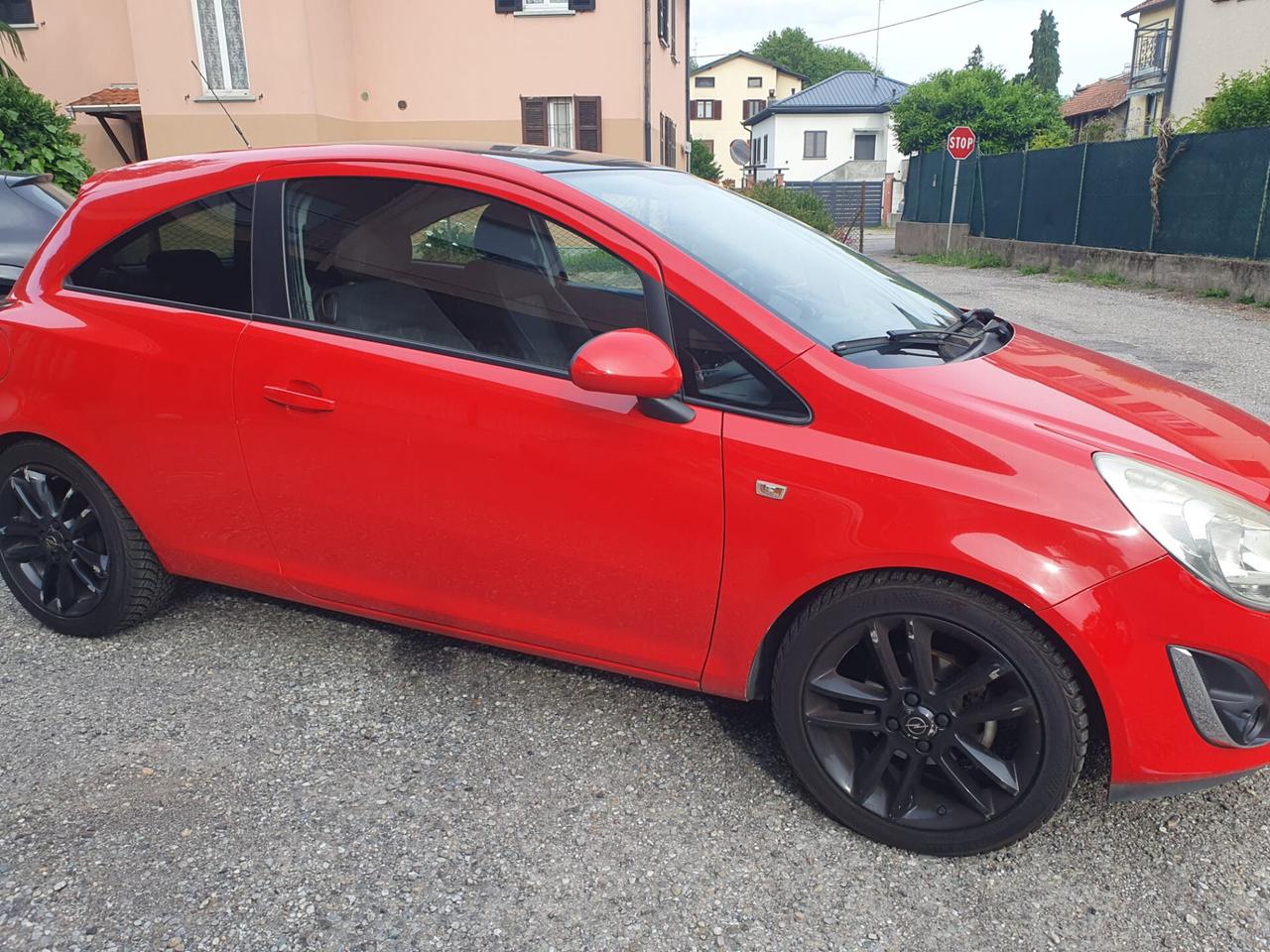 Opel Corsa 1.2 BI-COLOR SPORT 86CV NeoPatentati