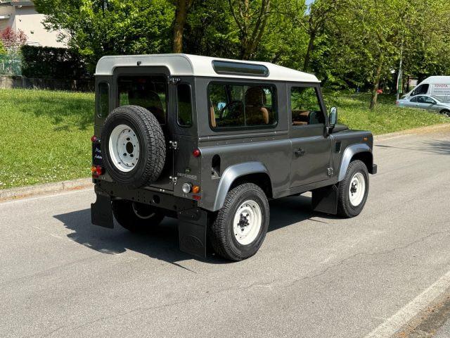LAND ROVER Defender 90 2.4 S TD4 Station Wagon