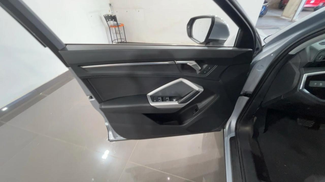 Audi Q3 SPB 35 TDI Business Plus