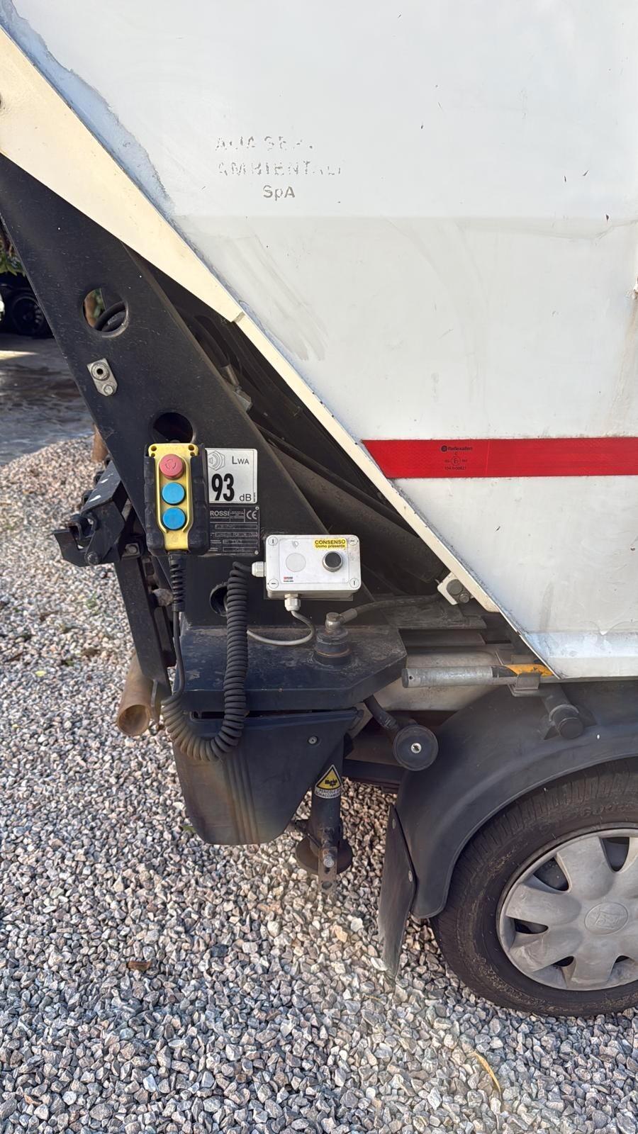 Piaggio porter 2020 con vasca ribaltabile trilaterale