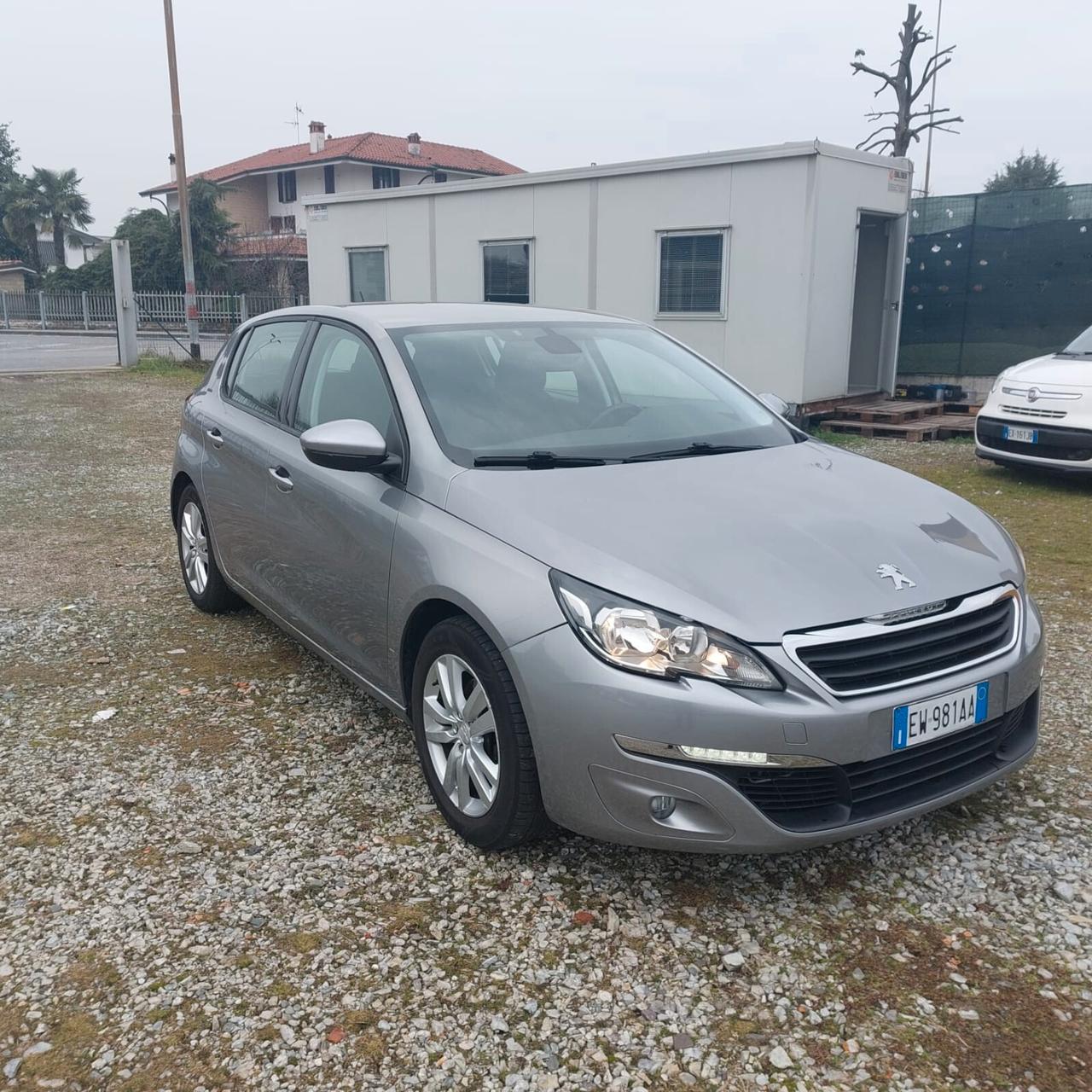 Peugeot 308 1.6 e-HDi 115 CV Stop&Start Business