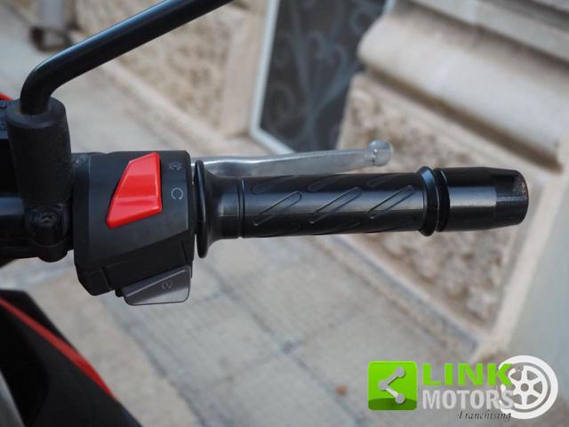 APRILIA Tuono 125 *16 anni*