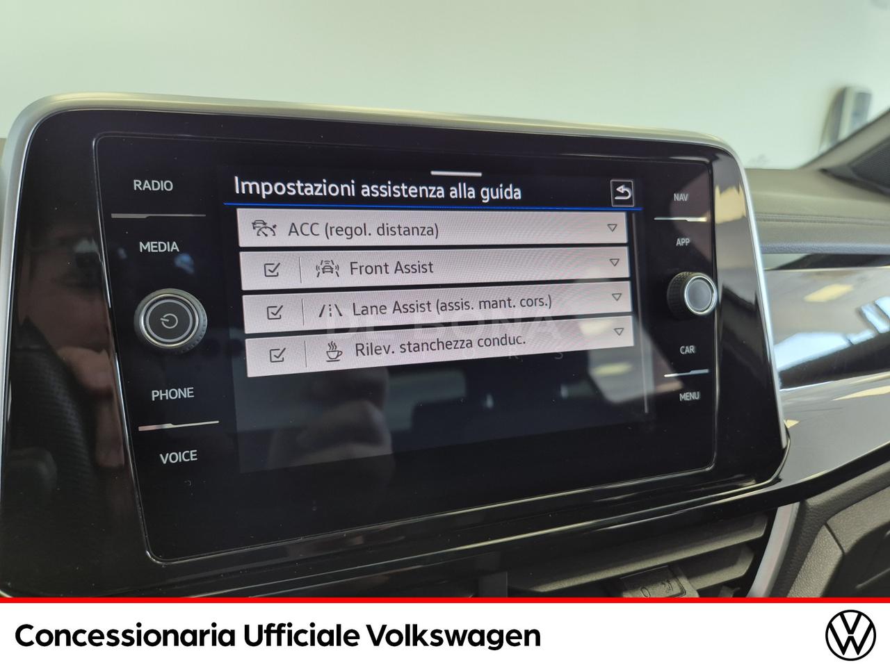 Volkswagen T-Roc 1.0 tsi r-line 110cv