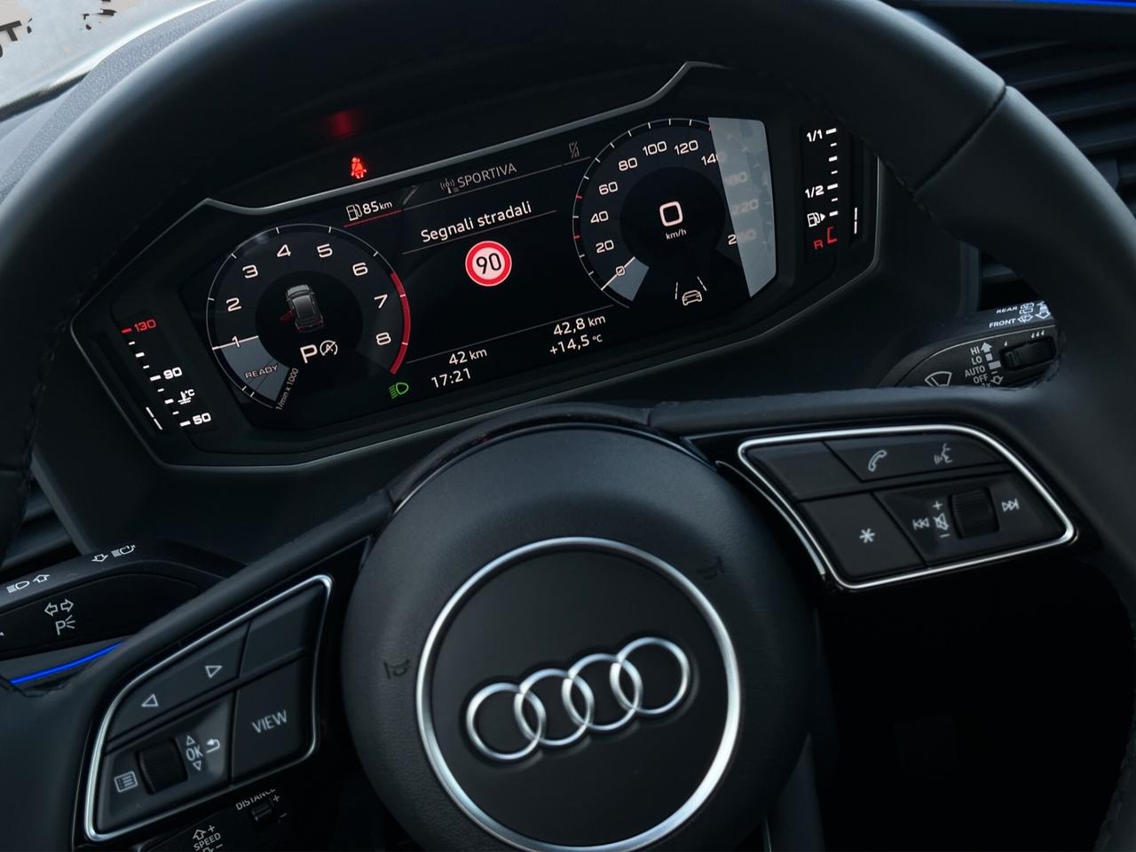 Audi A1 allstreet 30 TFSI S tronic Identity Contrast