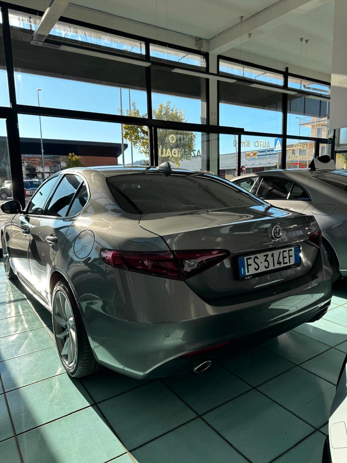 Alfa Romeo Giulia 2.2 Turbodiesel 180 CV AT8 Super