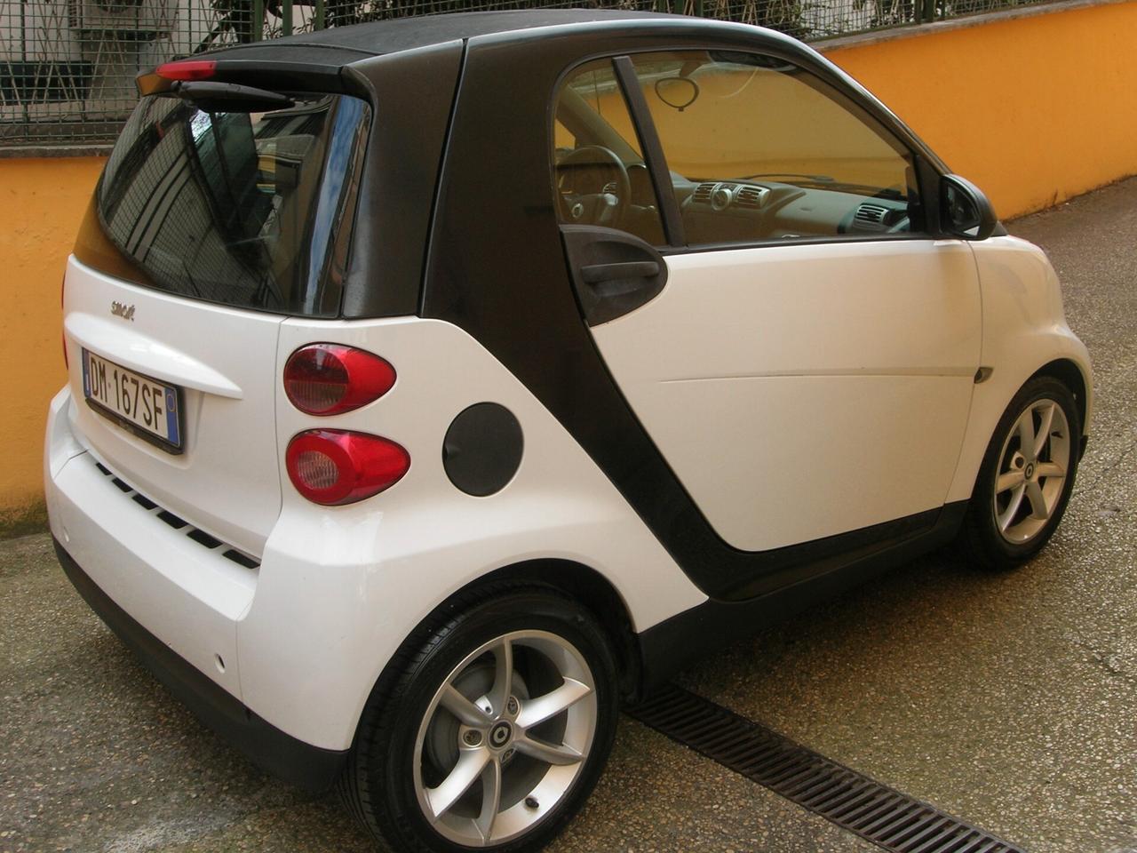 Smart ForTwo 1000 52 kW coupé passion