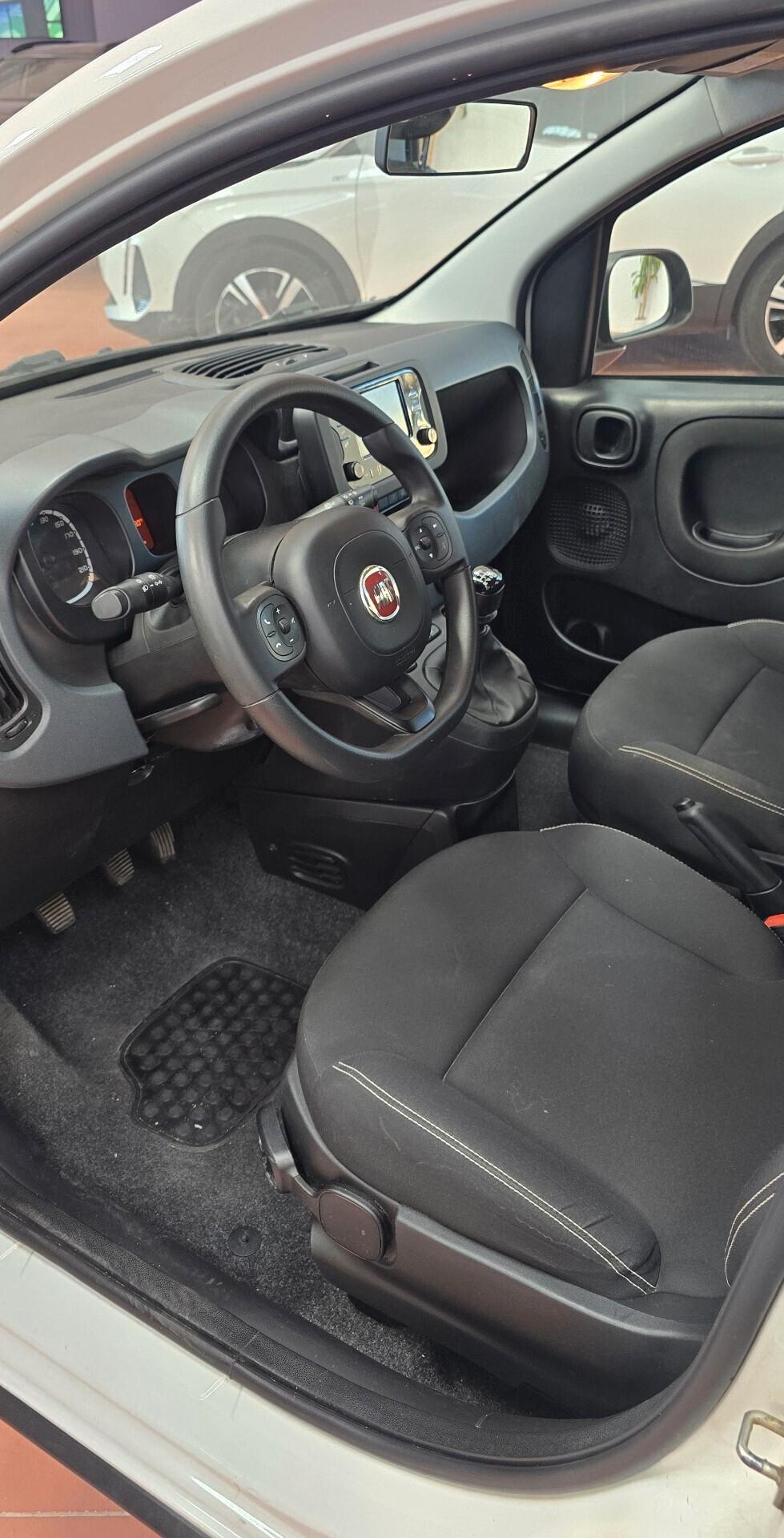 Fiat Panda 1.0 FireFly Hybrid 70 CV – La City Car Pratica e Tecnologica