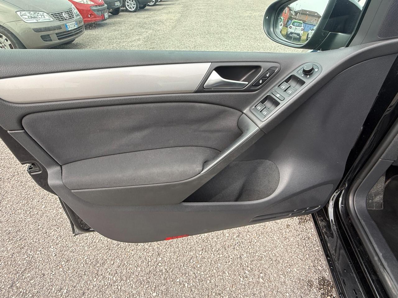 Volkswagen Golf 1.6 TDI DPF 5p. Highline