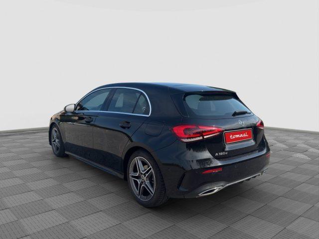 MERCEDES-BENZ A 180 A 180 d Premium