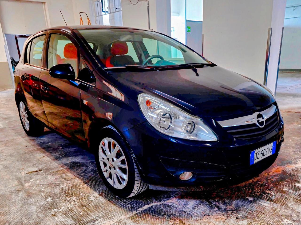 Opel Corsa 1.2 5 porte Cosmo