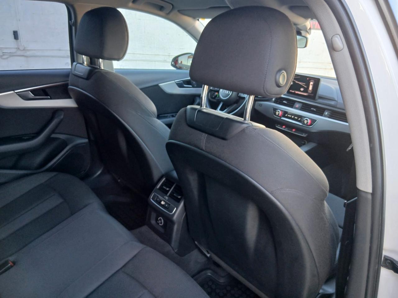 Audi A4 Avant 2.0 TDI 122 CV S tronic Business