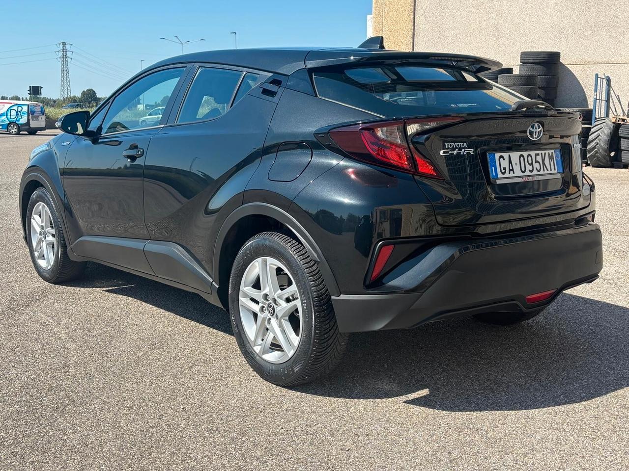Toyota C-HR 1.8 Hybrid E-CVT Business