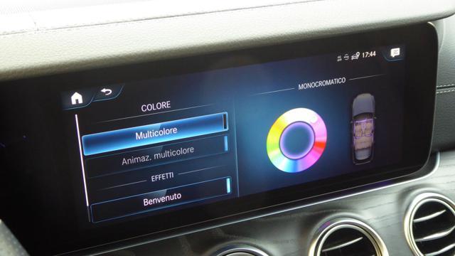 MERCEDES-BENZ E 220 d S.W. 4Matic Auto Premium AMG