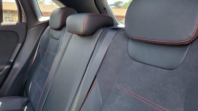 MERCEDES-BENZ GLA 200 d 4 MATIC PREMIUM AMG TETTO TAGLIANDI MB GARANZIA