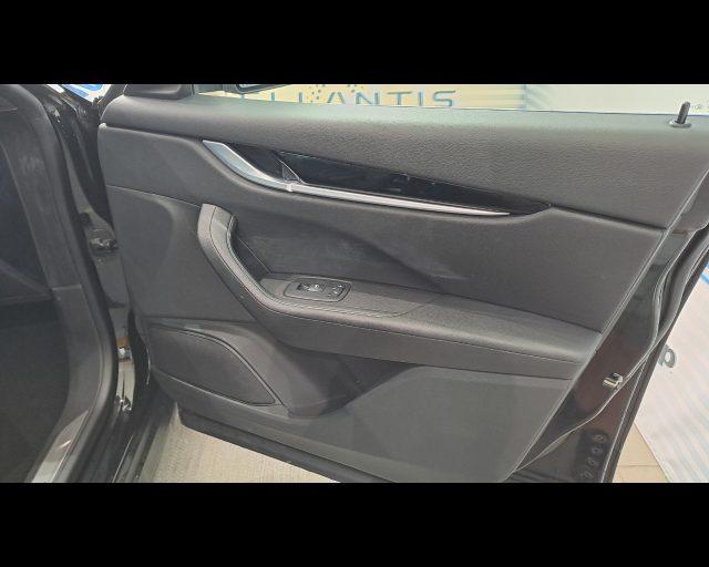 MASERATI Levante 3.0 V6 Gransport 275cv auto