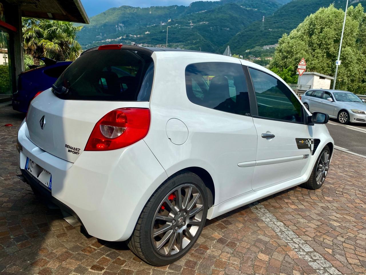Renault Clio 2.0 16V 200CV 3 porte RS F1 Team