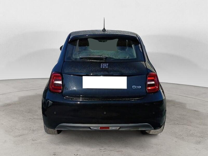 FIAT 500 500e 42 kWh La Prima