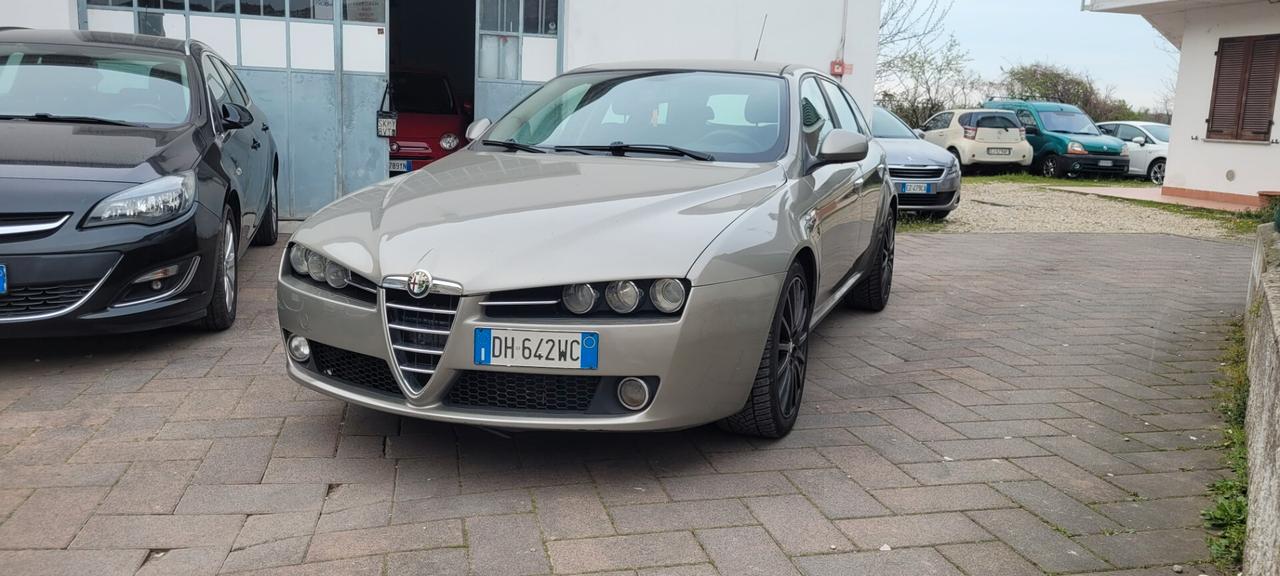 Alfa Romeo 159 1.9 JTDm Sportwagon