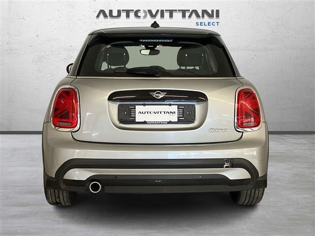 MINI Mini 5 Porte 1.5 Twin Power Turbo Cooper Essential