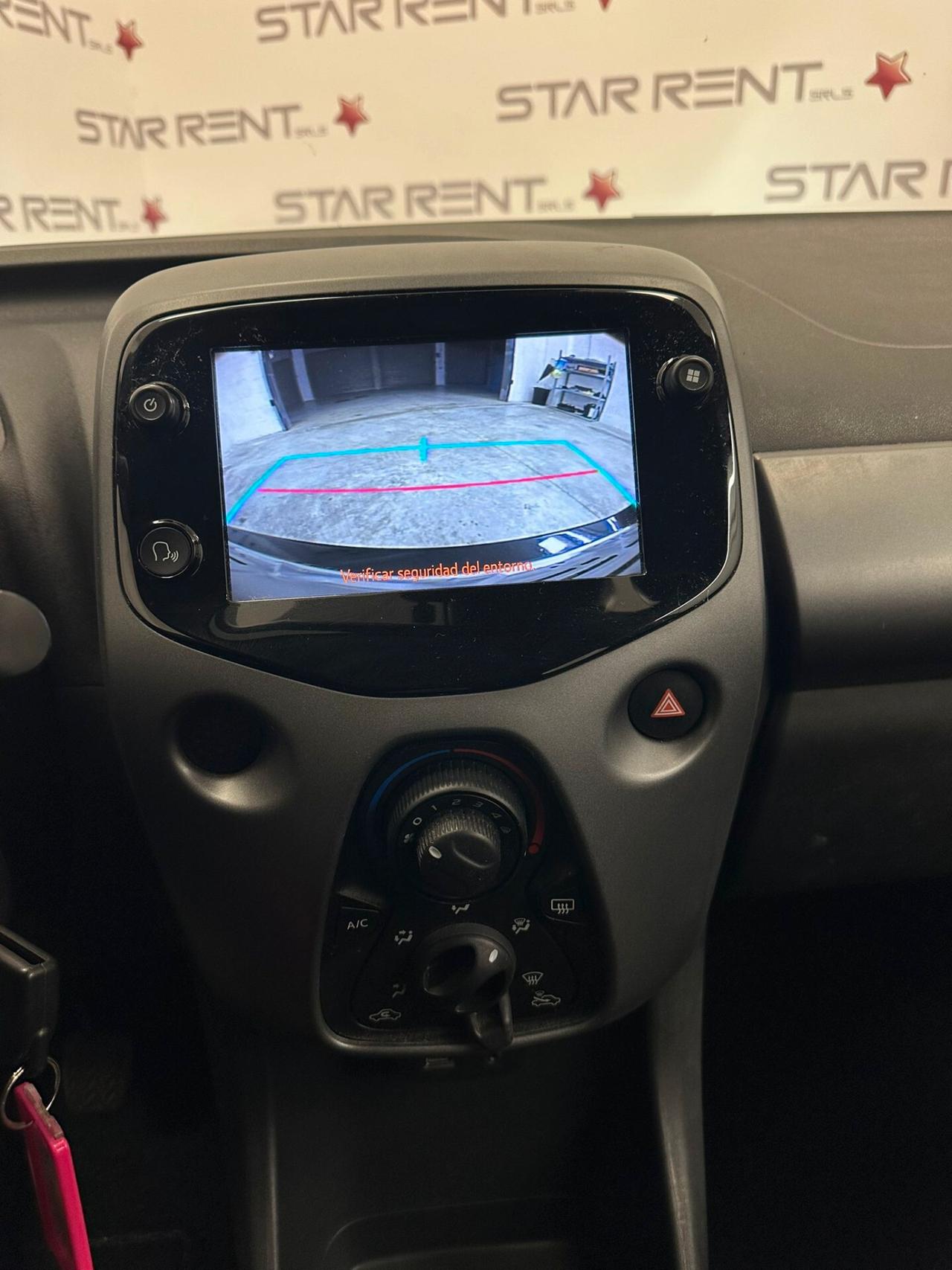 Toyota Aygo Connect 1.0 VVT-i 72 CV 5 porte x-play