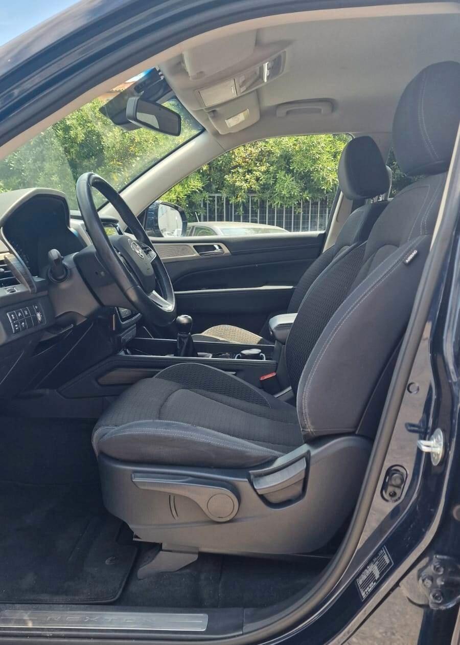 Ssangyong REXTON 2.2 2WD Road