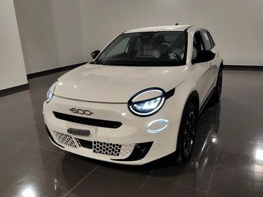Fiat 600 Hybrid DCT MHEV 110cv La Prima '25 Km 0