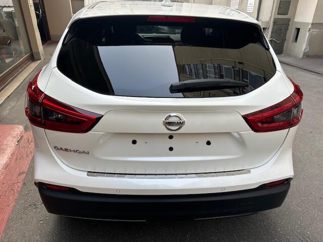 Nissan Qashqai 1.5 dCi N-Connecta
