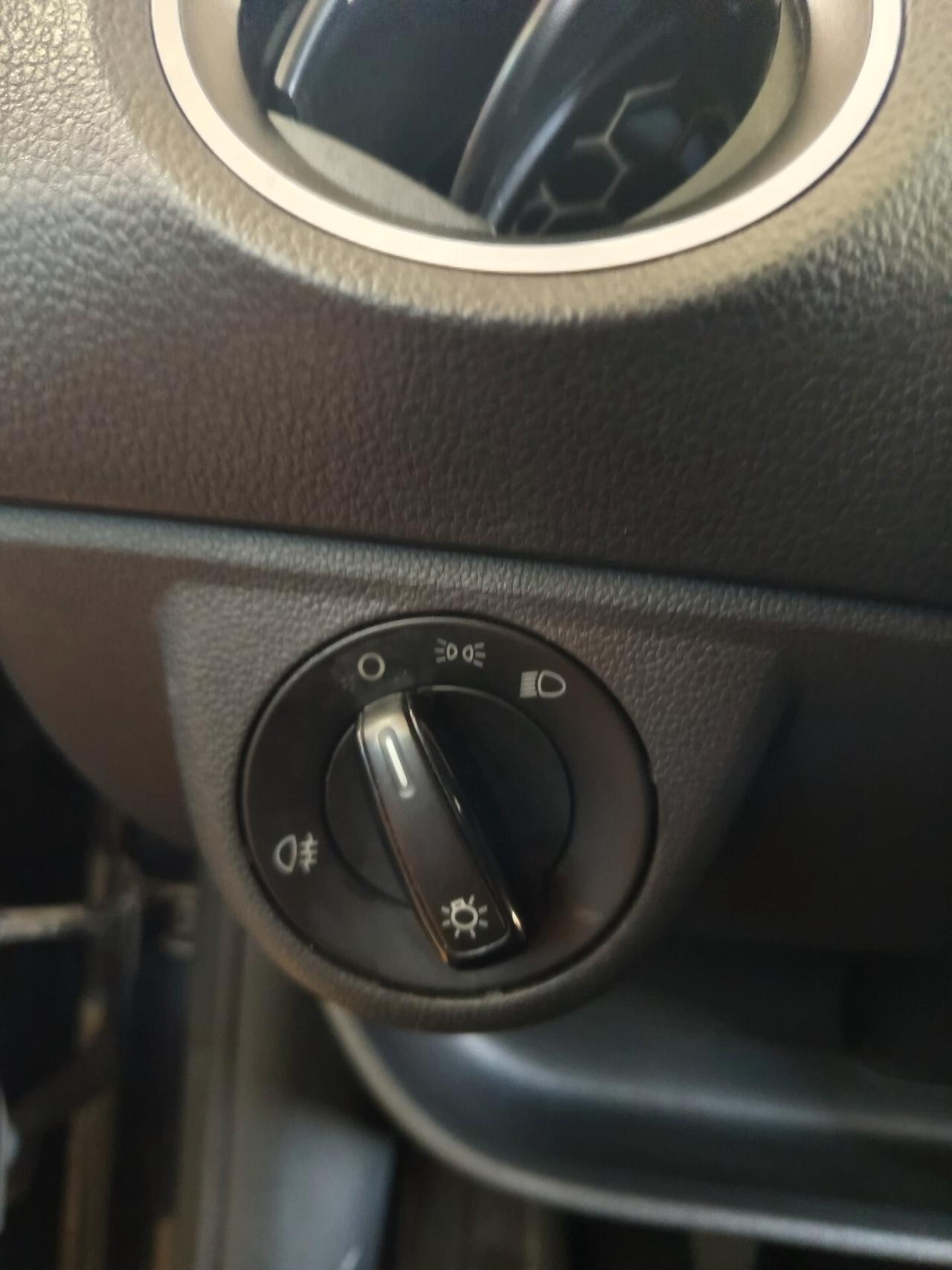 Volkswagen up! 1.0 5p. move ok neopatentati