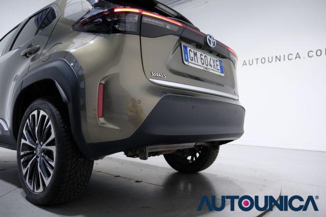 TOYOTA Yaris Cross 1.5 HYBRID E-CVT AWD-I 4x4 LOUNGE TETTO PANORAMA