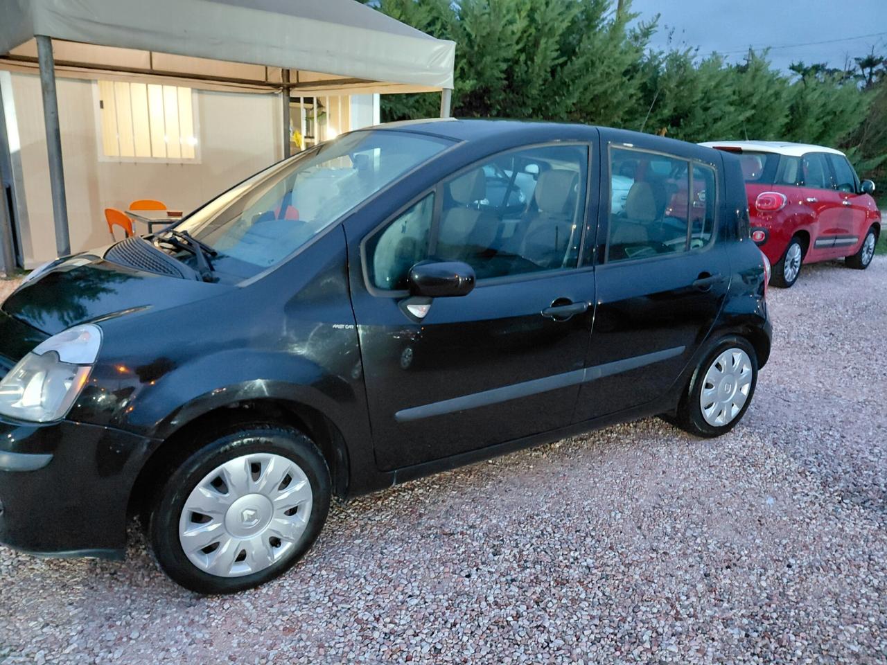 RENAULT MODUS ANNO 2008 BZ 1.2 ADATTA NEOPATENTATI KM 190 MILA