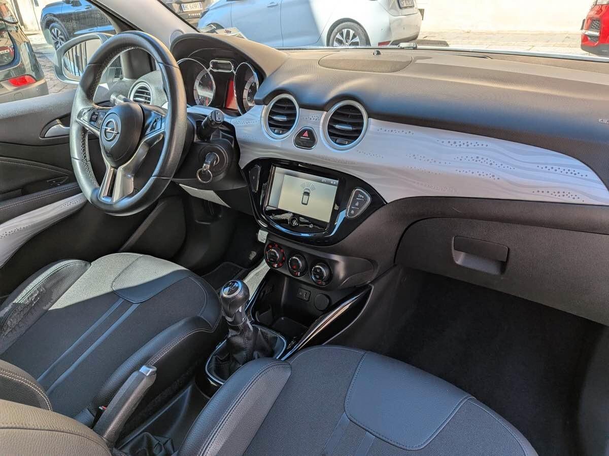 Opel Adam 1.2 70 CV Slam