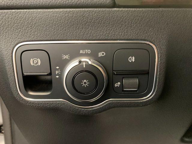 MERCEDES-BENZ GLA 180 d Automatico Sport Plus