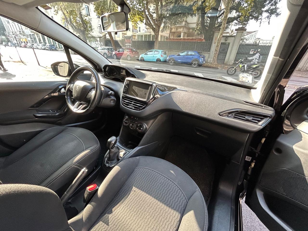 Peugeot 208 1.2 PureTech 82cv Allure CINGHIA E FRIZIONE FATTE!!!