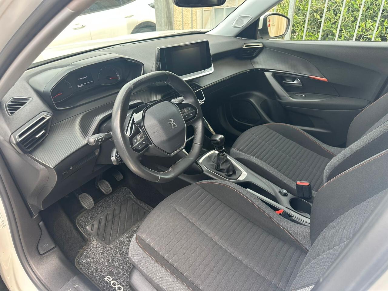 Peugeot 2008 PureTech 100 S&S Active