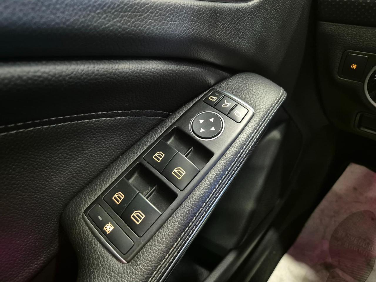 Mercedes A 45 AMG 381cv 4Matic - Tetto - Sedili Guscio - Sosp. Elettroniche