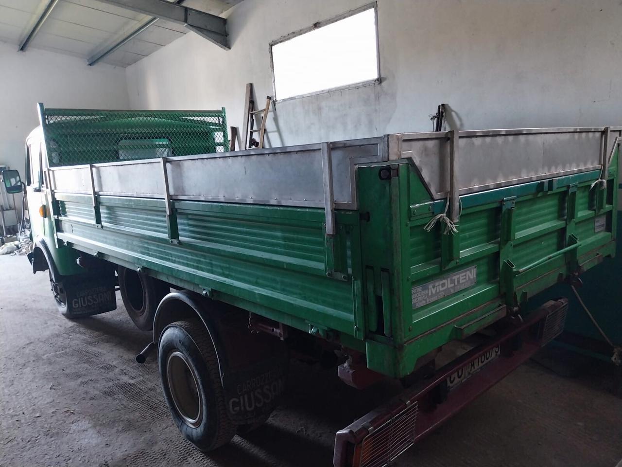 Fiat IVECO 40 NC RIBALTABILE TRILATERALE