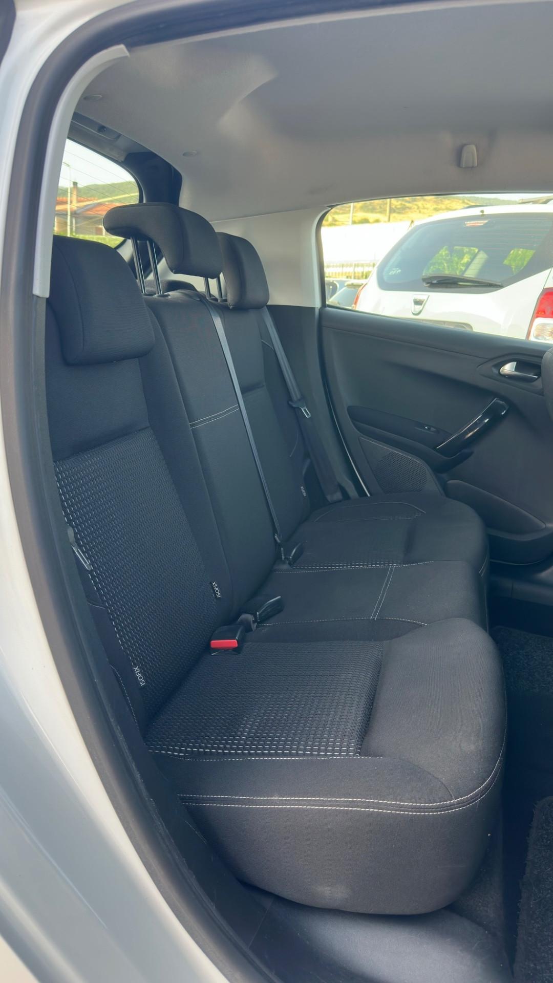 Peugeot 208 BlueHDi 100 5 porte Allure