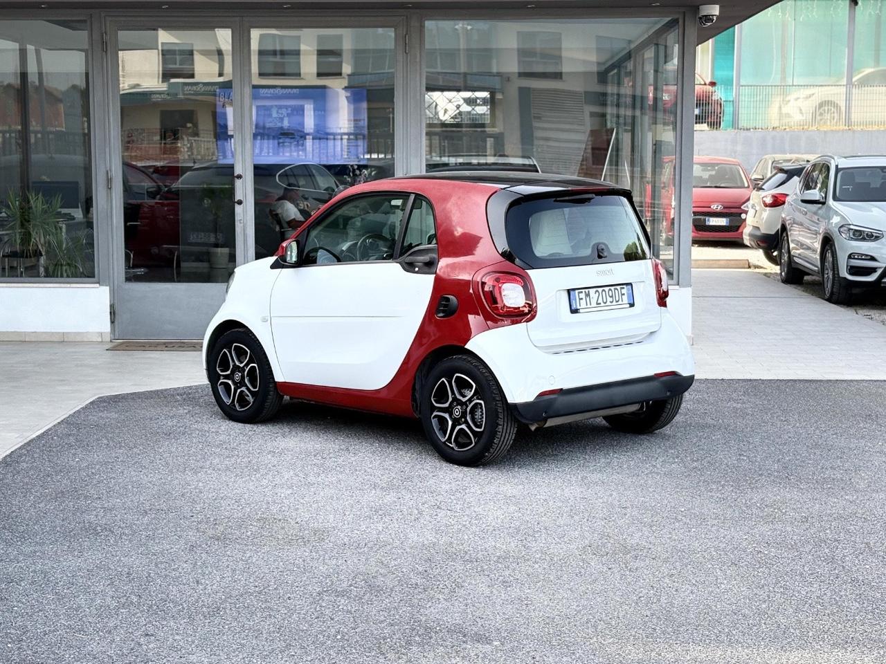Smart fortwo coupe 1.0 Benzina 71CV E6 Neo - 2017