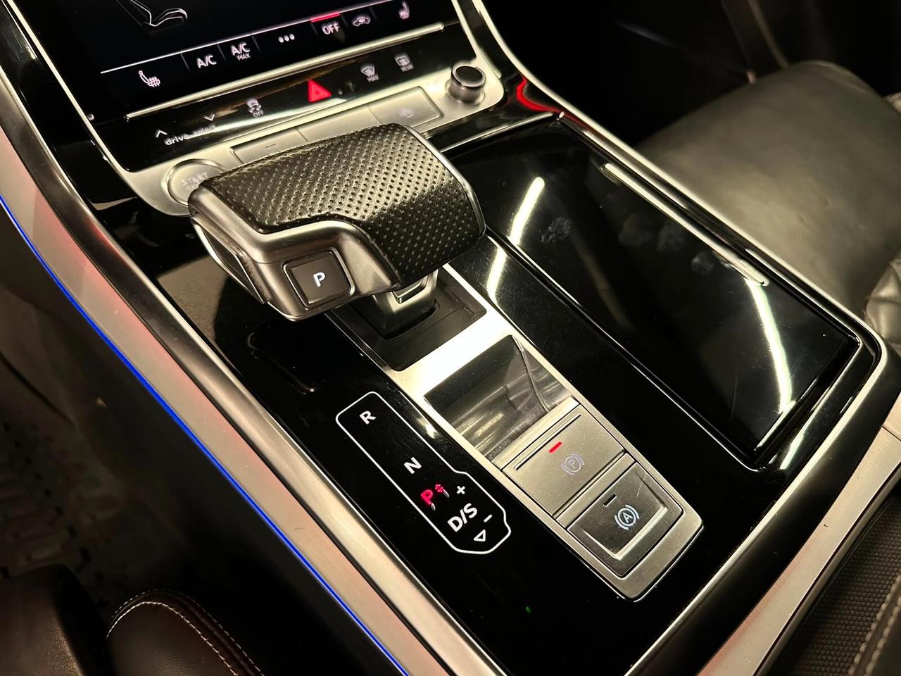 Audi Q8 50 TDI 286 CV quattro 3x S Line Full 2020