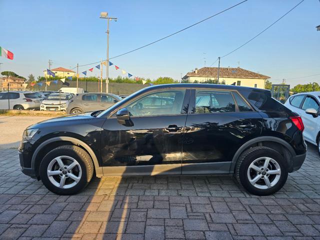 AUDI Q2 30 TDI Business