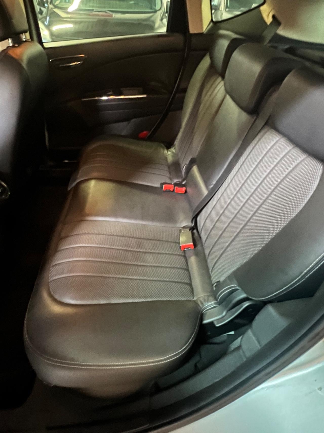 Lancia Delta 1.6 MJT DPF Gold