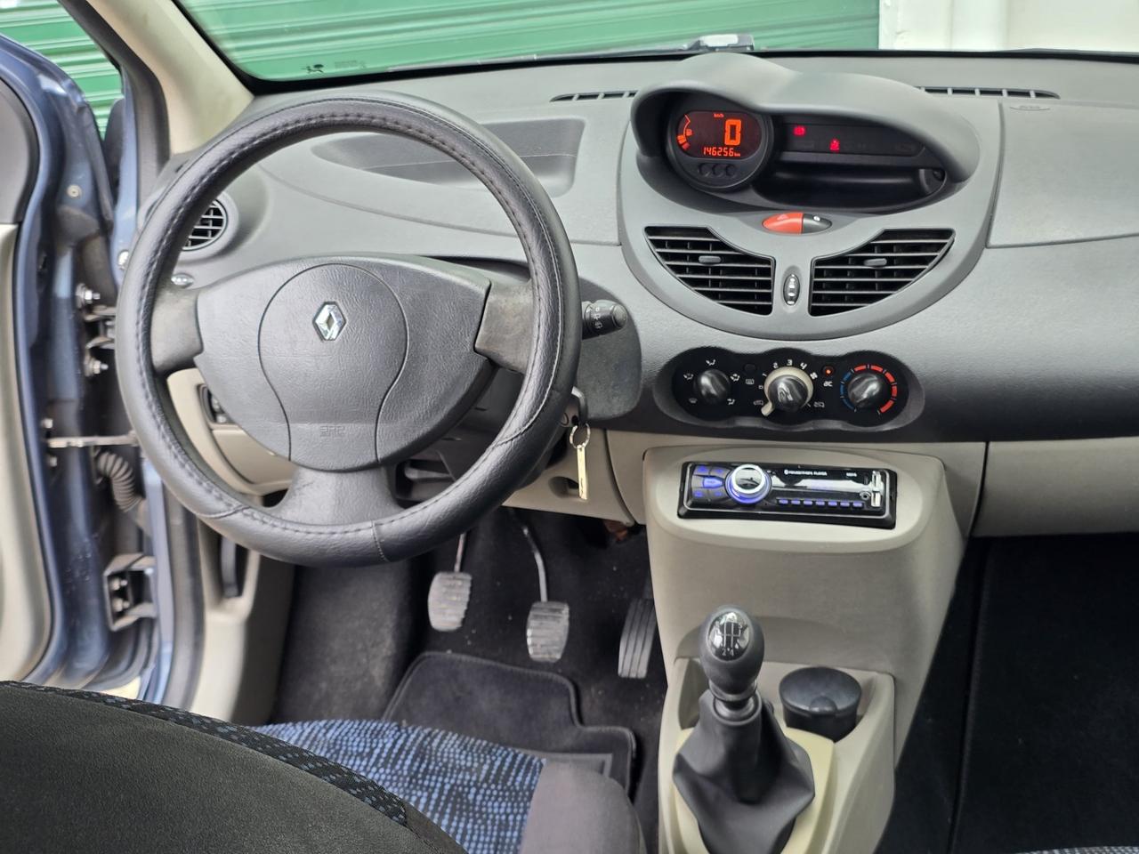 Renault Twingo 1.2i 58cv
