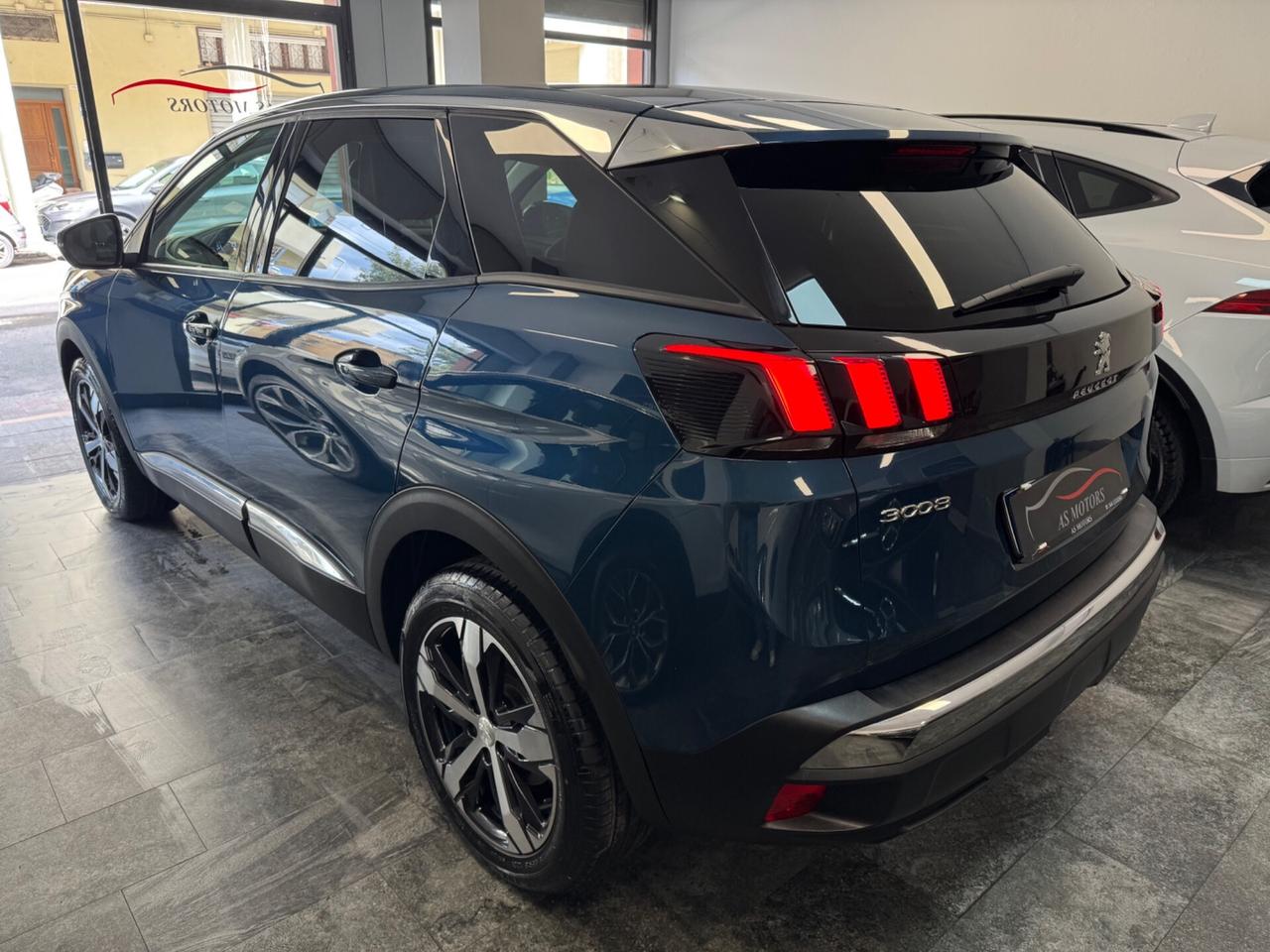 PEUGEOT 3008 1.5 131 ALLURE MY23