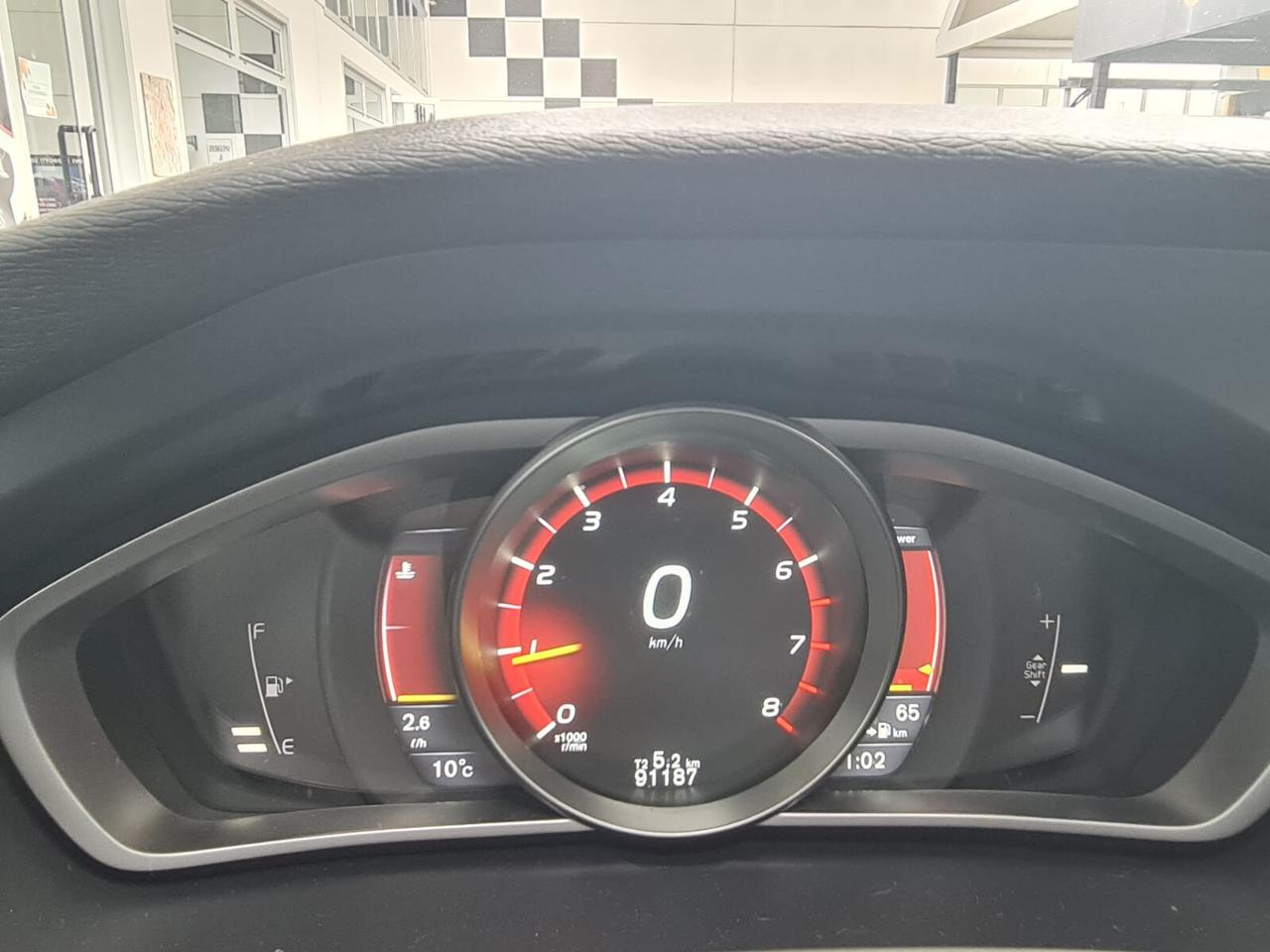 Volvo V40 T3 R-design Kinetic