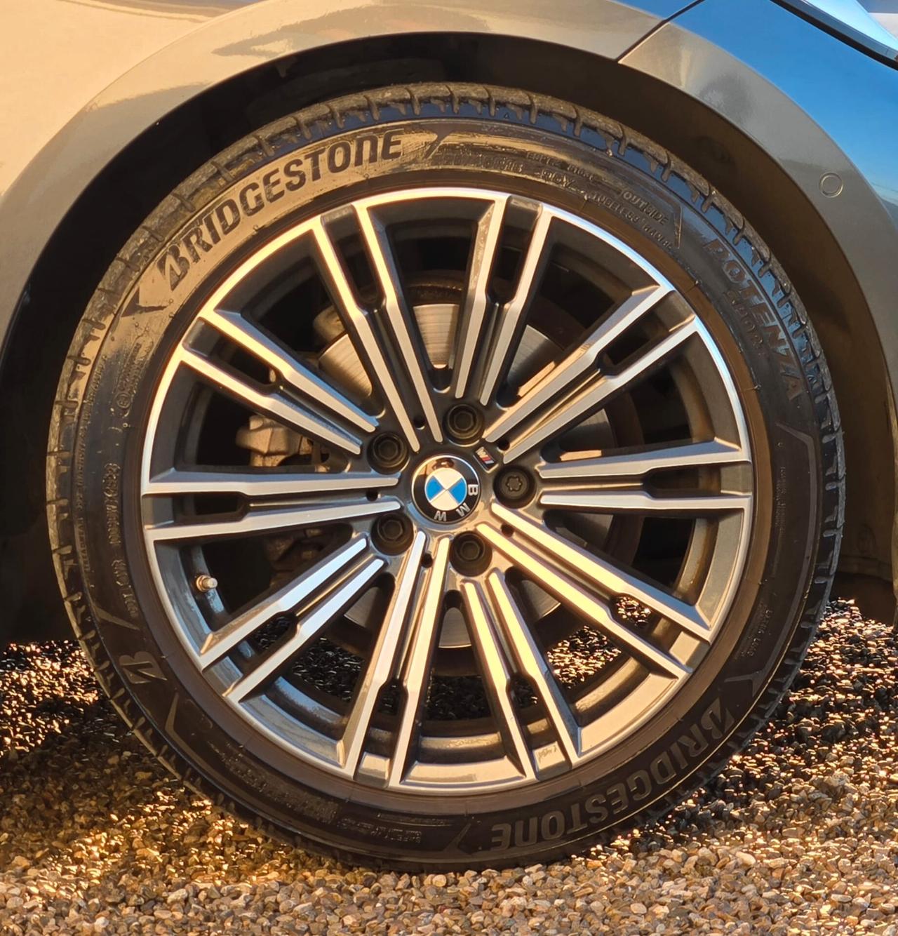 BMW 318D TOURING MSPORT INTERNO ED ESTERNO