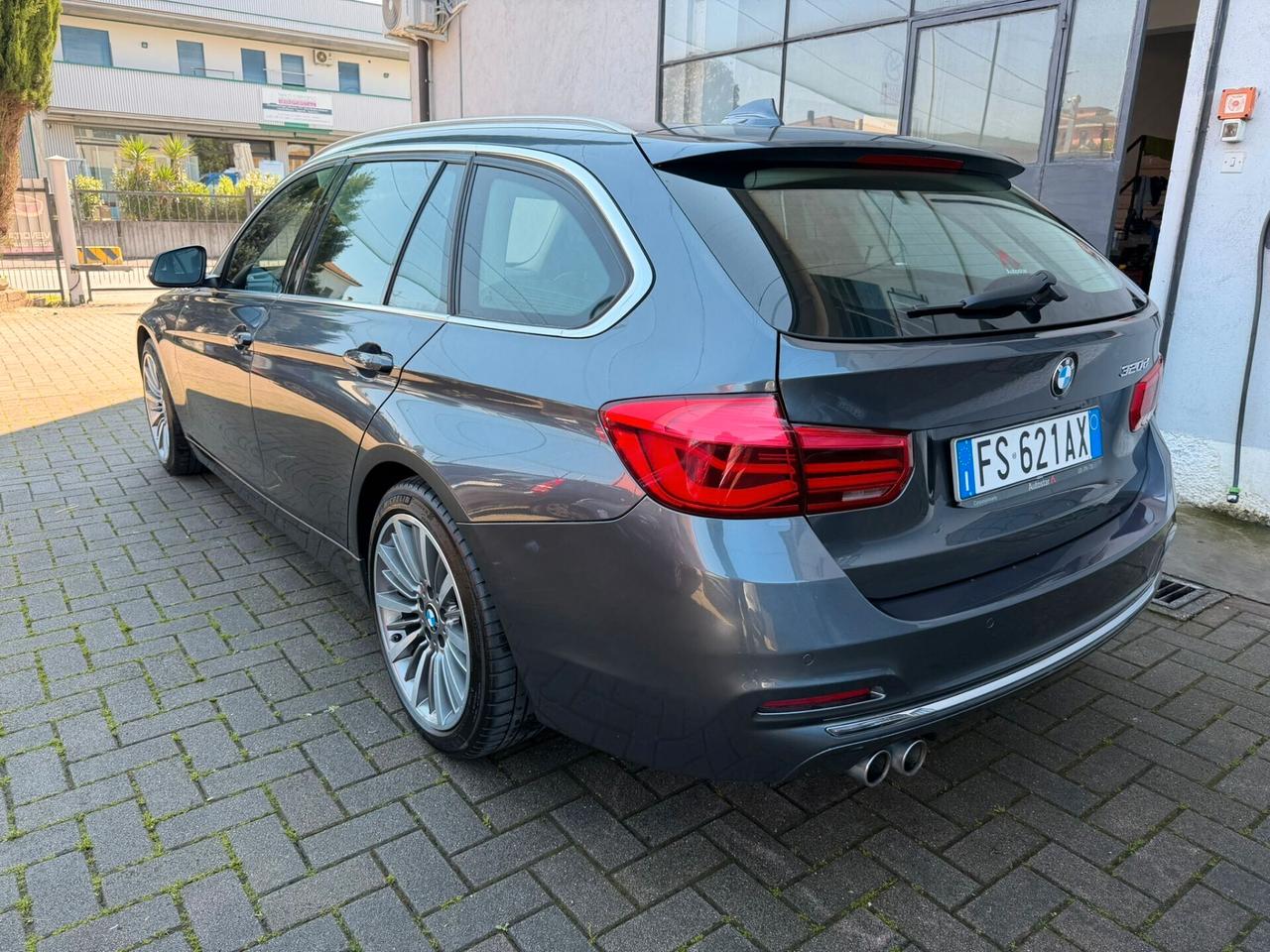 Bmw 320 320d Touring Luxury auto