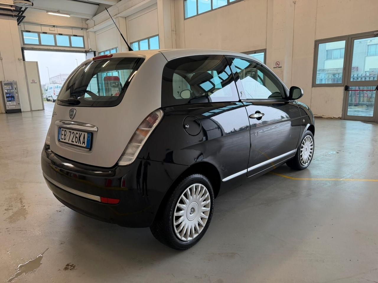 Lancia Ypsilon 1.2 69 CV Platinum