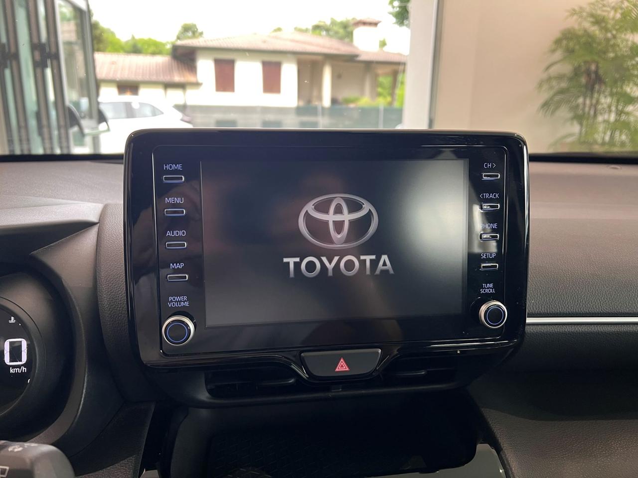TOYOTA Yaris Cross 1.5 Hybrid 116 e-ctv CV Business