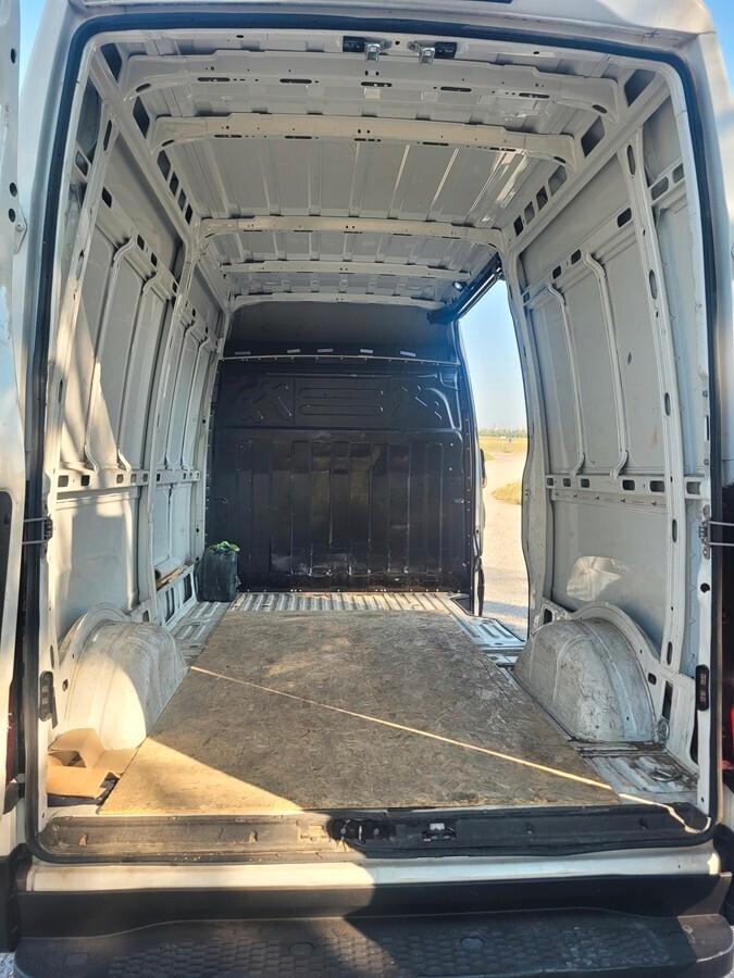 IVECO DAILY 35S12 V 3520 H2 FP